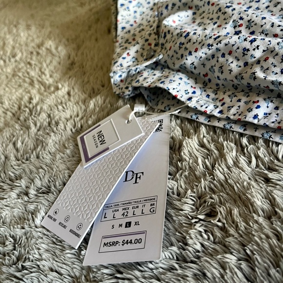 NWT-Denim & Flower short sleeve button up - Picture 2 of 3